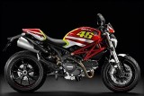 Rossi podarował swojej mamie Ducati Monster 696