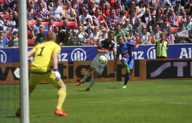 Górnik zrewanżował się za remis 3:3 w Bielsku-Białej i rozbił u siebie Podbeskidzie 4:0.