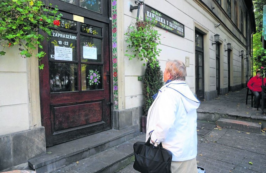 Stali bywalcy restauracji sa zdumieni  jej likwidacją