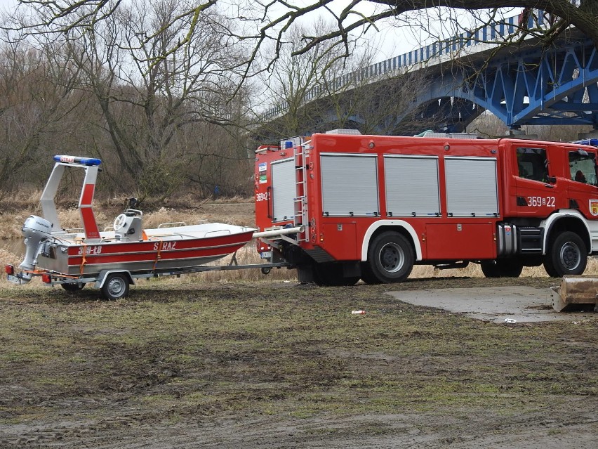 Służby przeszukiwały tereny piątnickich fortów oraz okolice...