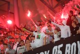 Lech Poznań - Legia Warszawa: Pochwalił się, że siedzi wśród kibiców Kolejorza w koszulce Legii - szybko ją stracił 