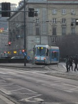 Paraliż komunikacyjny w centrum Wrocławia. Wykoleił się tramwaj na pl. Kościuszki