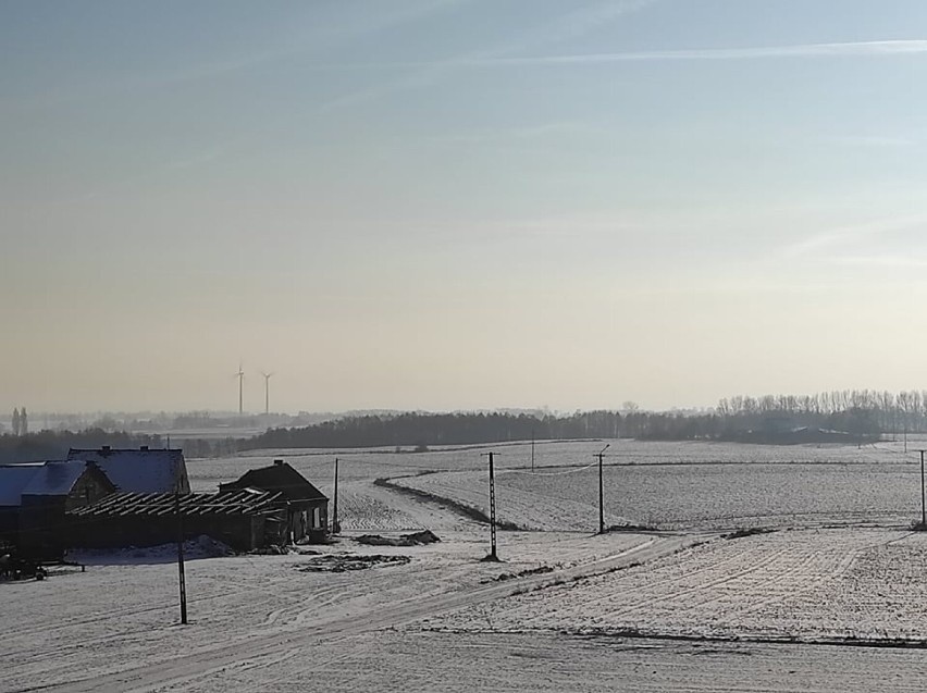 Duszno to mała miejscowość położona w gminie Trzemeszno....