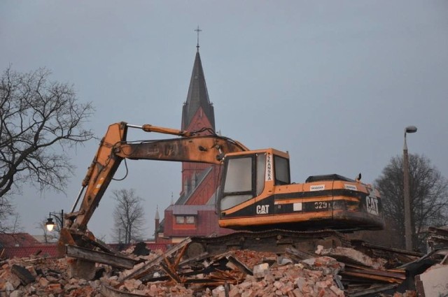 Dworzec kolejowy ww Kartuzach zburzony