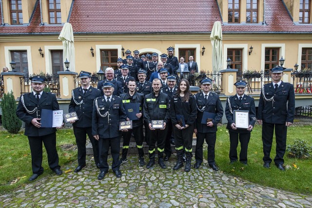 - Bogu na chwałę, ludziom na ratunek - mówili z dumą i wzruszeniem nasi bohaterowie, odbierając plebiscytowe odznaczenia.