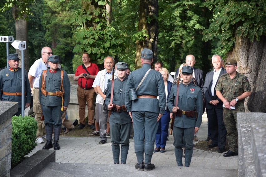 Uroczystości na cmentarzu wojennym żołnierzy Armii Austro -...