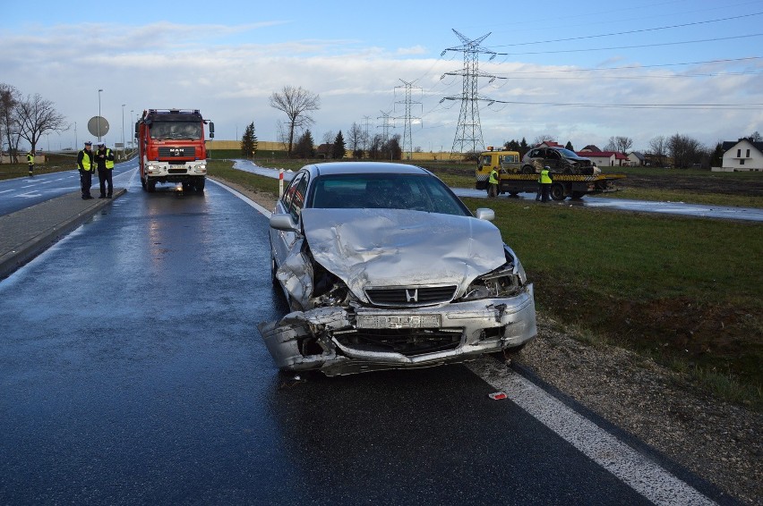 Wojnicz. Wypadek na obwodnicy. Ranne dziecko zabrał śmigłowiec [ZDJĘCIA]