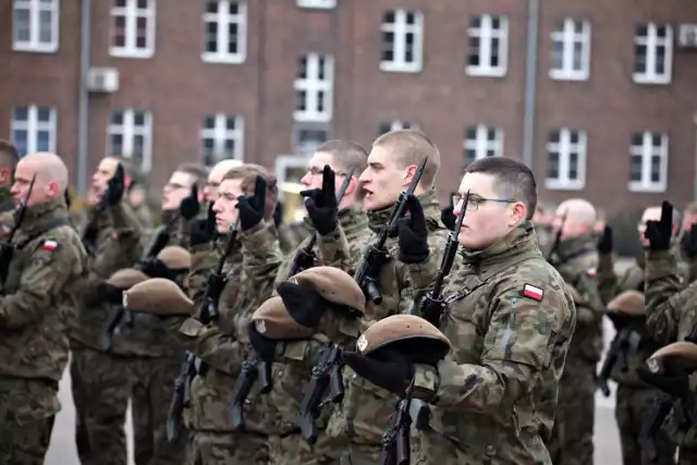 Żołnierze Wojsk Obrony Terytorialnej w Gliwicach złożyli przysięgę.