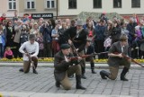 Piknik militarno-historyczny w Wodzisławiu Śl.: Tłumy mieszkańców na militarnej majówce [ZDJĘCIA]