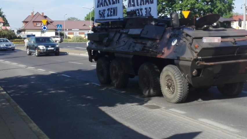 Ostrołęka: nie uwierzycie, czym ten pan młody jechał do ślubu! [ZDJĘCIA] 