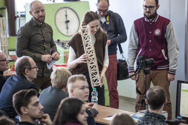 W piątek poznaliśmy zwycięzców konkursu Power Tower 2022 organizowanego przez Katedrę Konstrukcji Metalowych oraz Inżynierskie Koło Studenckie IKS Politechniki Koszalińskiej.