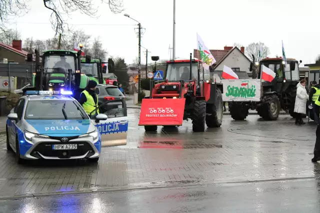 W piątek rolnicze ciągniki ruszą z Biesiekierza w stronę Koszalina. Protest zakończy się na placu podożynkowym