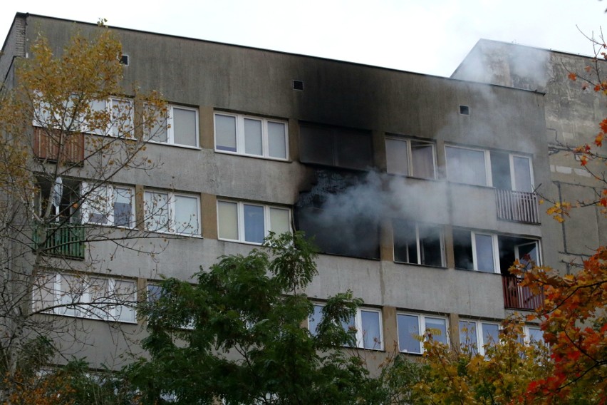 Pożar mieszkania przy ul. Głogowskiej we Wrocławiu...