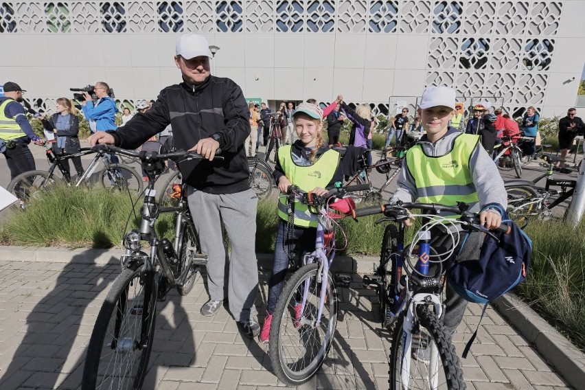 Białystok. 200 cyklistów na trasie specjalnego rajdu (zdjęcia)