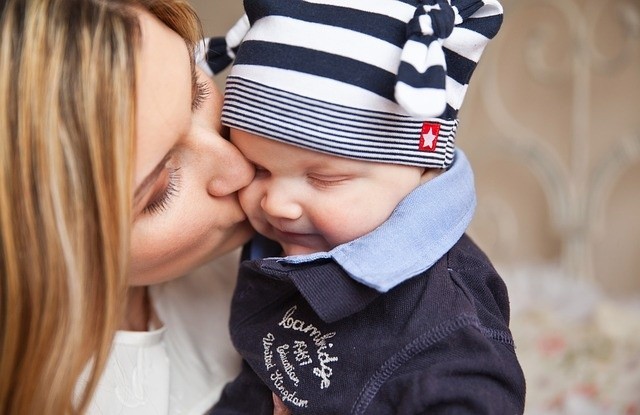 Wymień za małe ubranka swojego dziecka w słupskiej Szkole Rodzenia. Zdjęcie poglądowe.