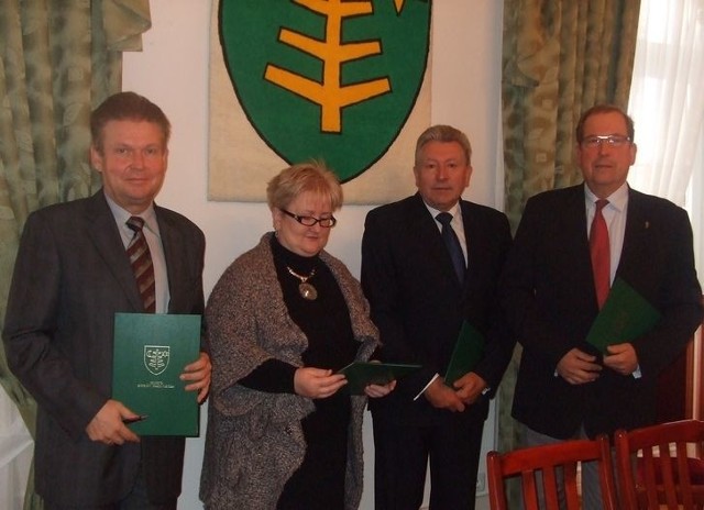 Od lewej: Zbigniew Kamiński, Jolanta Grajczyk, Mieczysław Szymalski i Andrzej Sawoni.