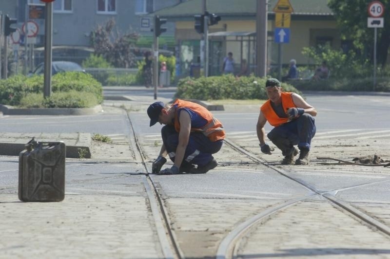 Wrocław: Upały roztopiły torowisko. Tramwaje nie jeżdżą na Kowale