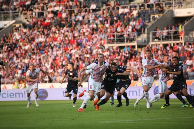 W sierpniu Górnik Zabrze zremisował z Pogonią Szczecin 1:1