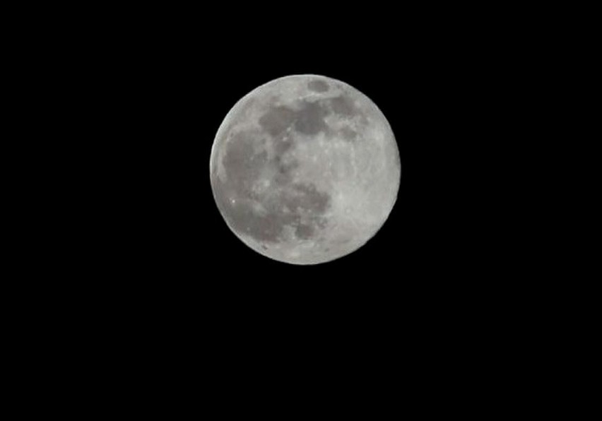 Noc obserwacji Księżyca w EC1...