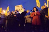Bielsko-Biała solidaryzuje się z Ukrainą. Kilkuset mieszkańców spotkało się na placu Bolesława Chrobrego