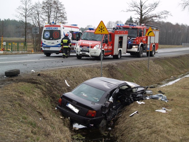 W Łodziskach zderzyły się audi i alfa romeo &ndash; oba na numerach rejestracyjnych z powiatu ostrołęckiego.