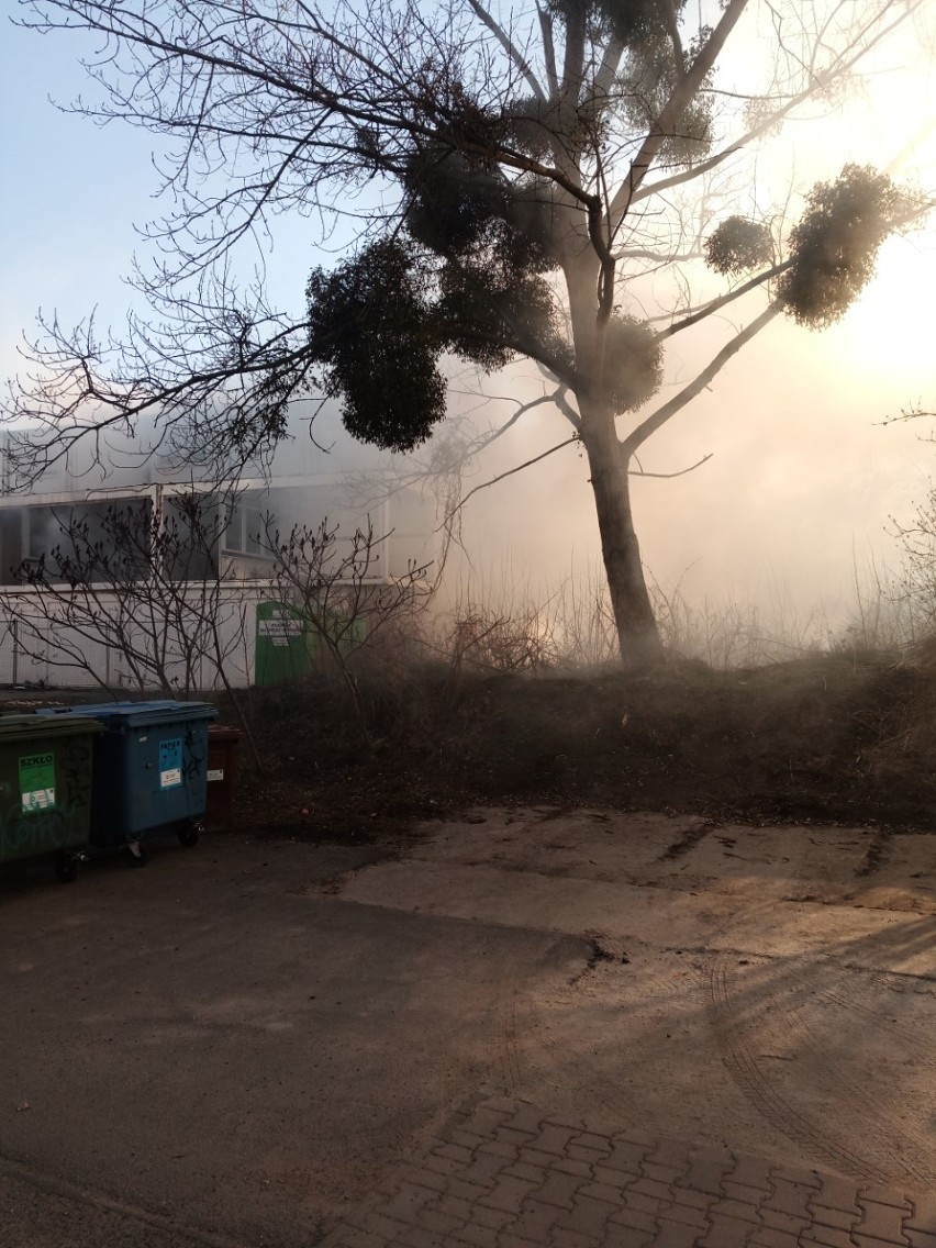 Pożar opuszczonych baraków na Gądowie Małym, w pobliżu...