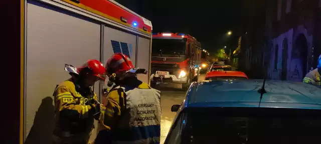 Po północy mysłowiccy strażacy otrzymali zgłoszenie o pożarze mieszkania przy ul. Górniczej. Akcja zakończyła się po 3 nad ranem.