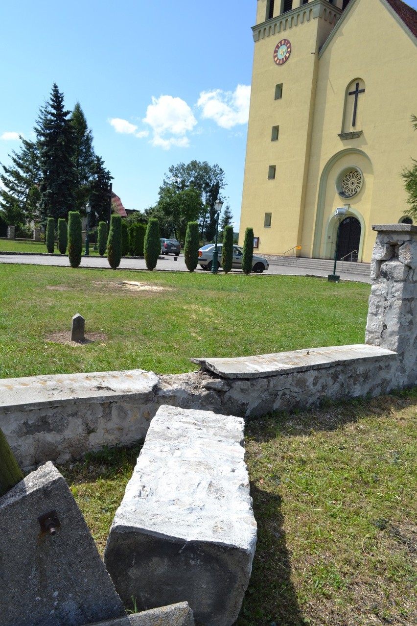 Burza w Zawadzie Książęcej zniszczyła dachy domów