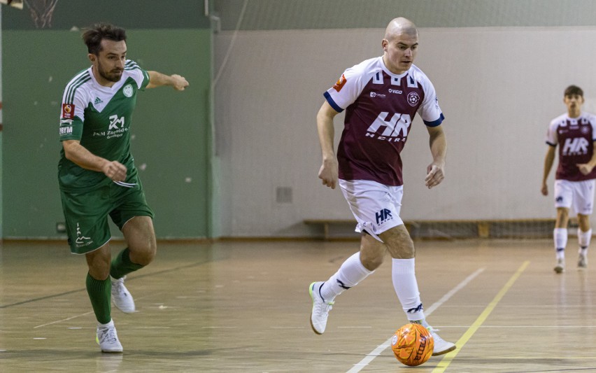 Mężczyźni – 1 liga: Heiro Rzeszów – Futsal Nowiny (n. 18),...