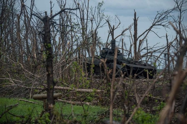 Dowódca rosyjskiego czołgu skarży się, że „żyje jak bezdomny” na Ukraine.