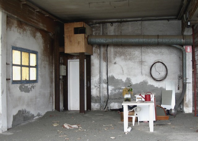 Mieszkanie w piwnicyBiedna rodzina woli mieszkać w piwnicy niż w lokum socjalnym