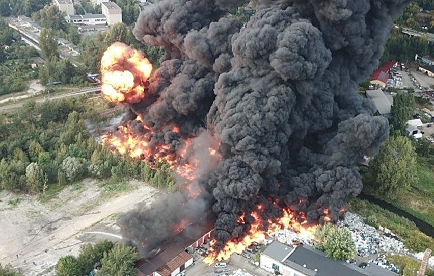 Sosnowiec chce przejąć teren po wielkim pożarze składowiska odpadów, który wybuchł we wrześniu. Trwa śledztwo