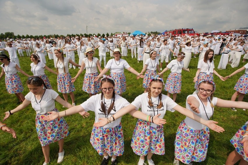 W sobotę, 1 czerwca, na Pola Lednickie przyjechały tysiące...