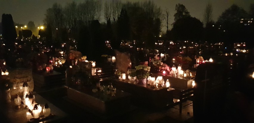 Cmentarz przy ul. Krakowskiej w Będzinie wypełnił się...