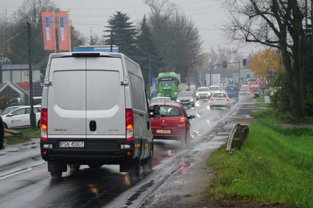 Budowa ronda na skrzyżowaniu ul. Sucholeskiej, Powstańców Wielkopolskich i Perłowej jest planowana na lata 2021-2022. Rondo na Obornickiej mogłoby powstać w ciągu następnych dwóch lat. A to oznaczałoby zamknięcie Obornickiej na ponad rok i skierowanie ruchu samochodowego na Strzeszyńską. 