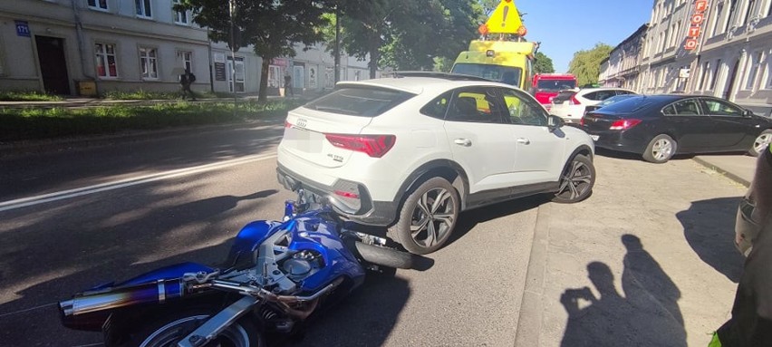 Groźny wypadek na ul. Zwycięstwa w Koszalinie. Jedna osoba ranna [ZDJĘCIA]