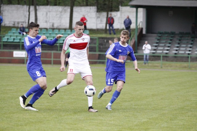 4 liga: Tarnowskie Góry zbyt wysokie dla Piasta