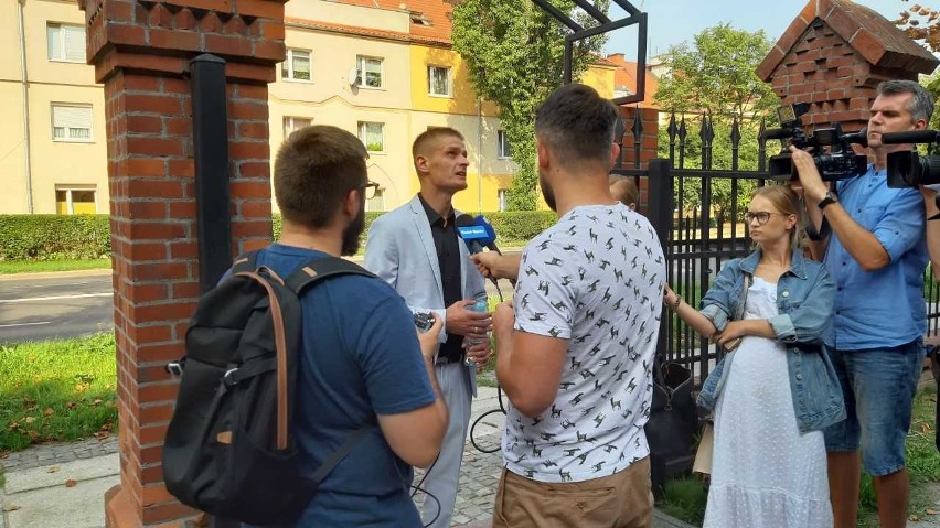 Składanie zeznań bardzo wiele mnie kosztuje, jestem na...