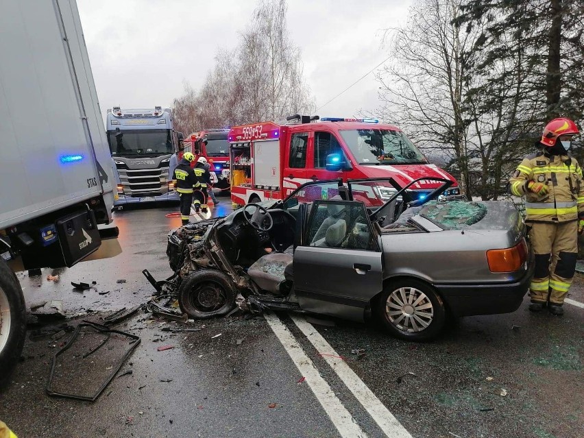 Na drodze wojewódzkiej 967 w Kunicach koło Gdowa zderzyły...