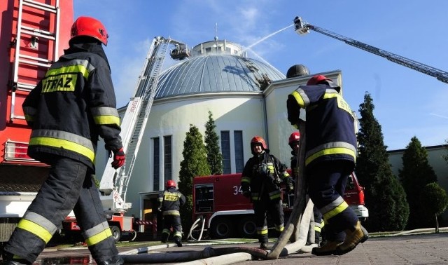 Pożar dachu kościoła pw. Chrystusa Króla w Toruniu.