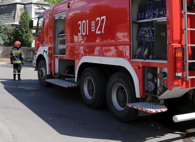 O różnych aspektach pracy straży pożarnej piszemy w związku z trwającym plebiscytem. Po raz kolejny wybieramy bowiem Strażaka Roku i to zarówno spośród strażaków zawodowych, jak też ochotników.