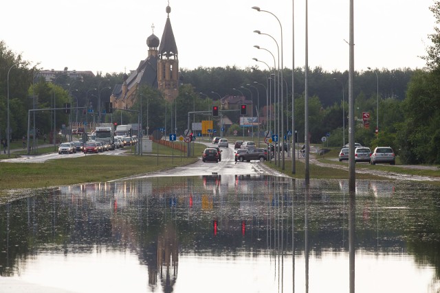 Ulewne opady deszczu z 20 czerwca sparaliżowały miasto.