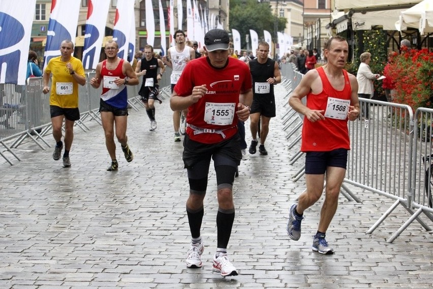 Maraton Wrocław - ZDJĘCIA - zawodnicy z numerami 1401 - 1600