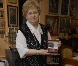 Unikatowy medal trafił do wdowy po więźniu Auschwitz