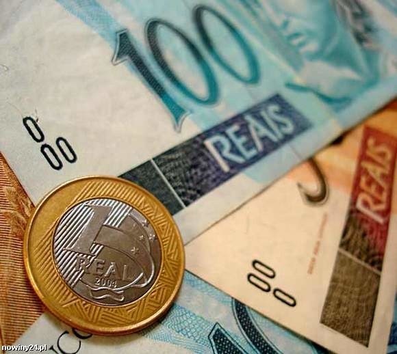 Skup waluty euro w kantorach od wczoraj spadł z 4,45 zł na 4.41. Fot. Stock