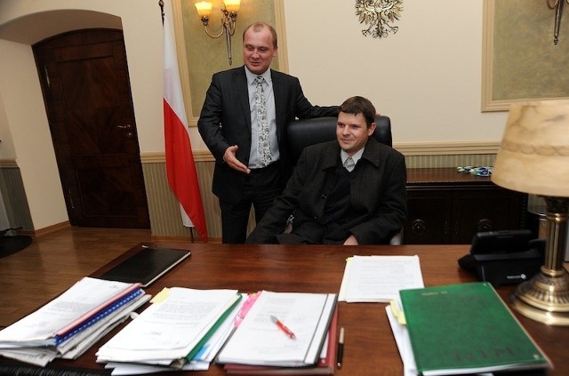 Pierwszy szczecinianin, która usiadł w fotelu prezydenta Krzystka.