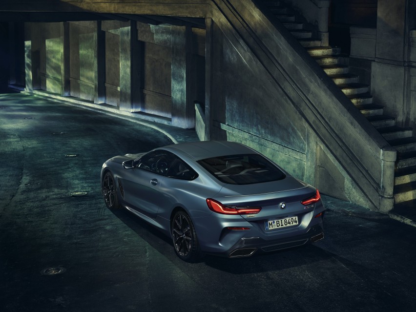 BMW M850i xDrive Coupé First Edition...