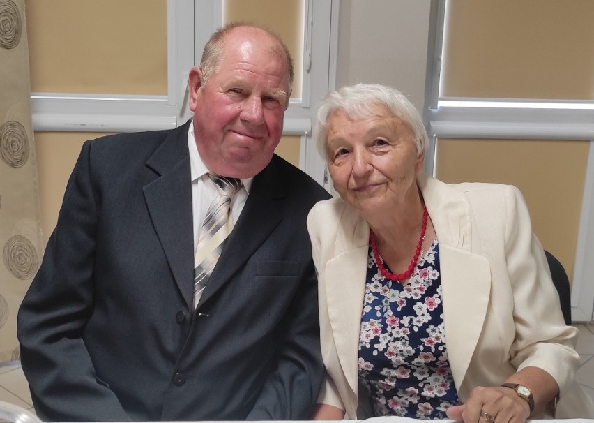 Złote Gody w Borkowicach, świętowały pary małżeńskie, które przeżyły razem 50 lat. Zobacz zdjęcia