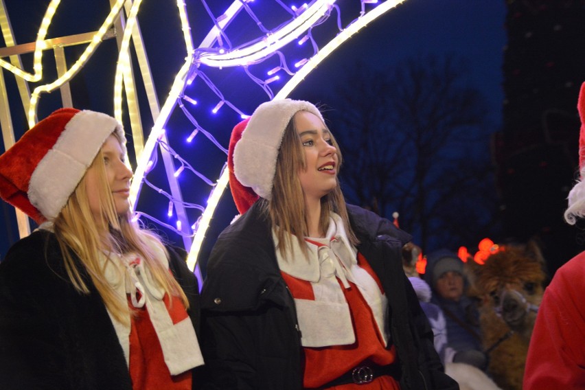 Świąteczne iluminacje na Rynku Miejskim w Więcborku