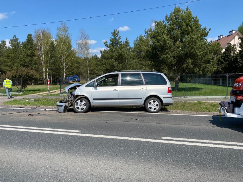 Wypadek w Antoniach. Na DK 53 zderzyły się dwa samochody osobowe. 2.05.2022 Zdjęcia
